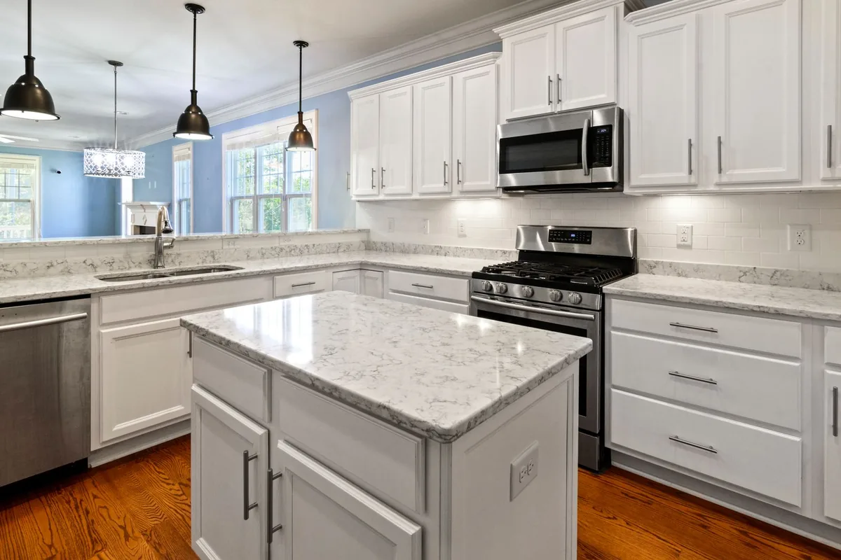 Filth & Squalor Cleanup in Forest Heights, TX